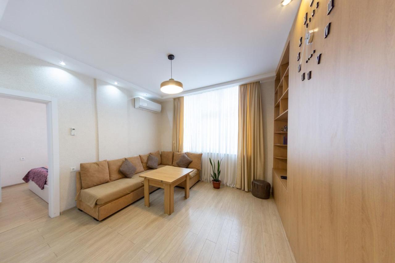 5 Apartment In One Boulding - Near Stadium Батуми Экстерьер фото