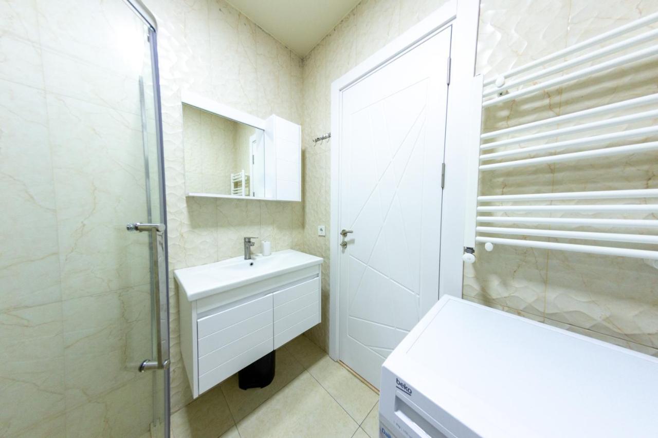 5 Apartment In One Boulding - Near Stadium Батуми Экстерьер фото
