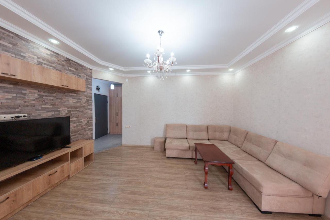 5 Apartment In One Boulding - Near Stadium Батуми Экстерьер фото